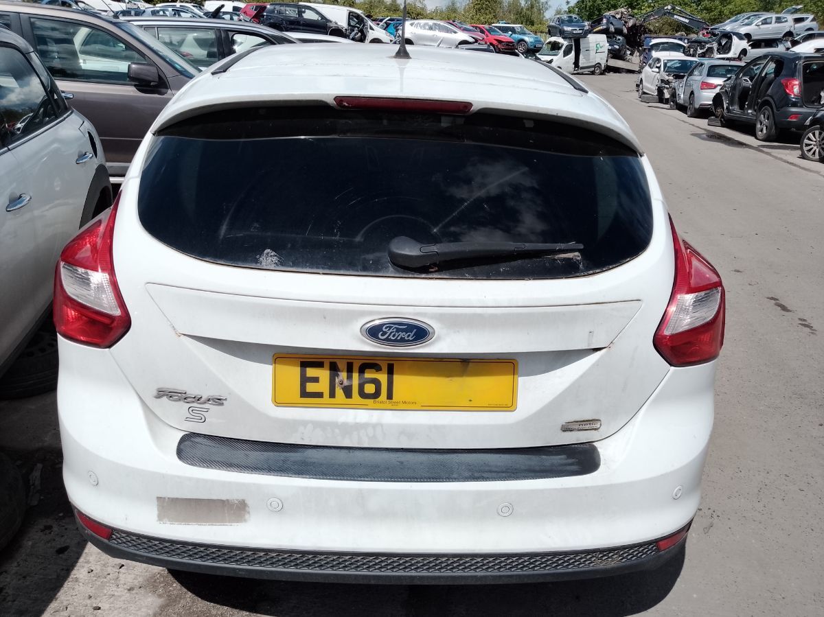 FORD FOCUS ZETEC MK3 TAILGATE FROZEN WHITE 2011-2014