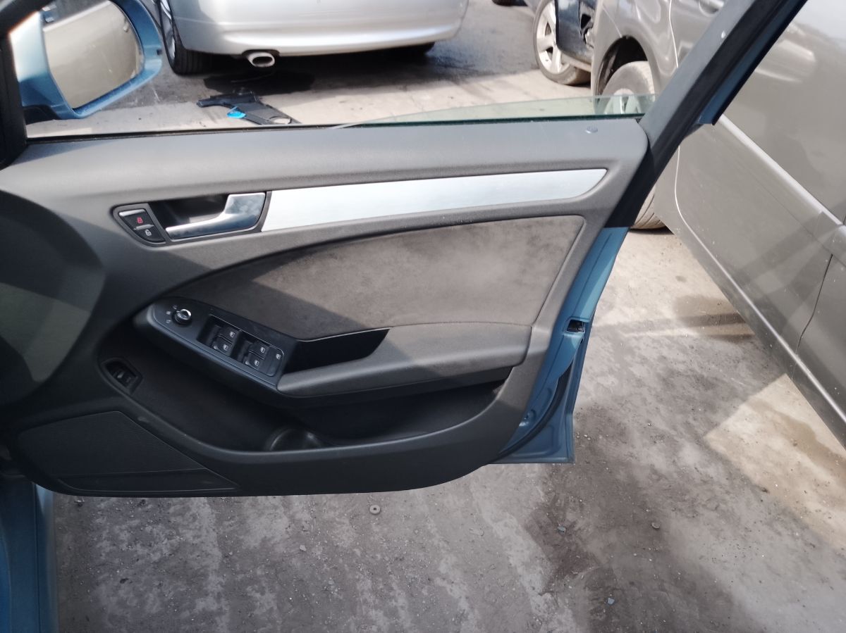 AUDI A4 S LINE MK4 DRIVER O/S FRONT DOOR CARD 2008-2009 8K2867104P