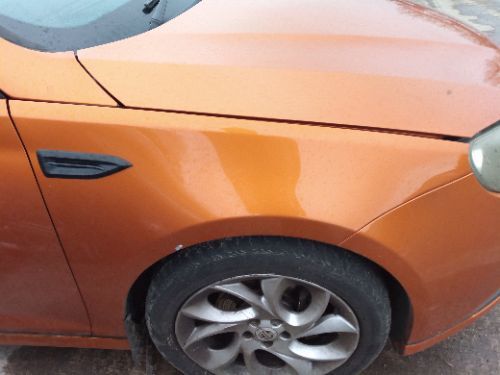 MG 6 S GT MK1 (550) DRIVER OFFSIDE FRONT WING ORANGE 2011-2012
