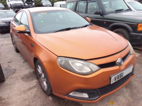 MG 6 S GT MK1 (550) DRIVER OFFSIDE FRONT WING ORANGE 2011-2012