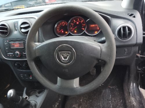 DACIA SANDERO STEPWAY AMBIANCE MK2 STEERING WHEEL 2013-2016