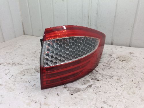 FORD MONDEO TITANIUM MK4 DRIVER SIDE O/S REAR LIGHT ESTATE 2007-2010