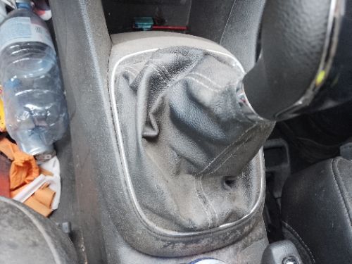 VAUXHALL MOKKA MK1 GEAR KNOB & GAITER COVER 2012-2016