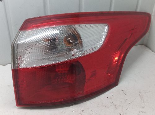 FORD FOCUS DRIVERS OFFSIDE REAR LIGHT ESTATE  2014