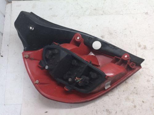 RENAULT CLIO DYNAMIQUE 16V MK3 Ph1 X85 DRIVER O/S REAR LIGHT 2006