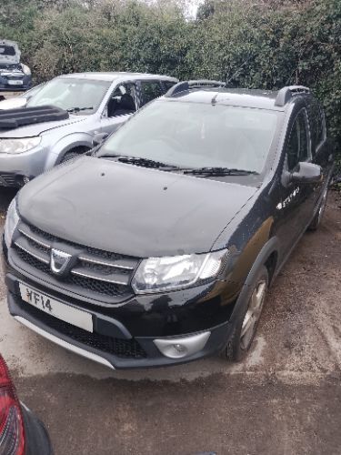 DACIA SANDERO STEPWAY AMBIANCE MK2 STEERING WHEEL 2013-2016