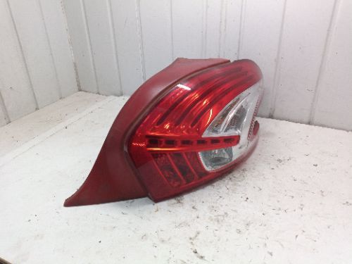 PEUGEOT 208 MK1 DRIVER SIDE O/S REAR LIGHT OUTER 2012-2015