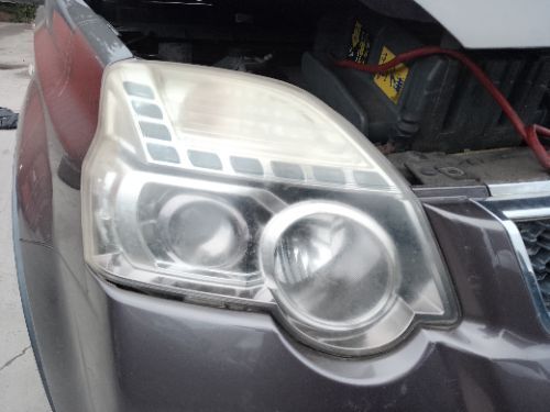 NISSAN X-TRAIL MK2 DRIVER O/S HEADLIGHT 2007-2014