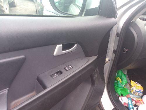KIA SPORTAGE CRDI 3 SAT NAV MK3 DRIVER O/S FRONT DOOR CARD 2015